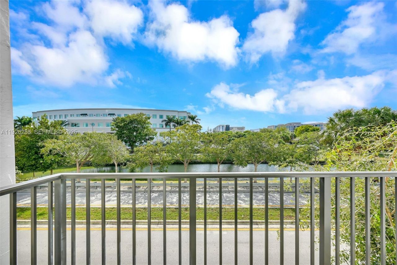 8301 NW 41st St, Unit B-102, Doral, FL 33166 Photo