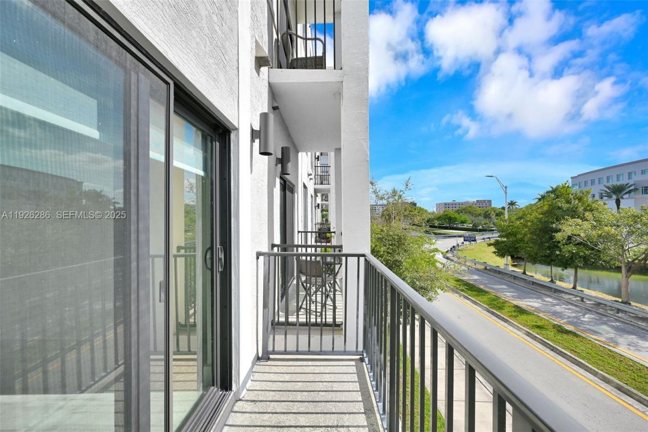 8301 NW 41st St, Unit B-102, Doral, FL 33166 Photo