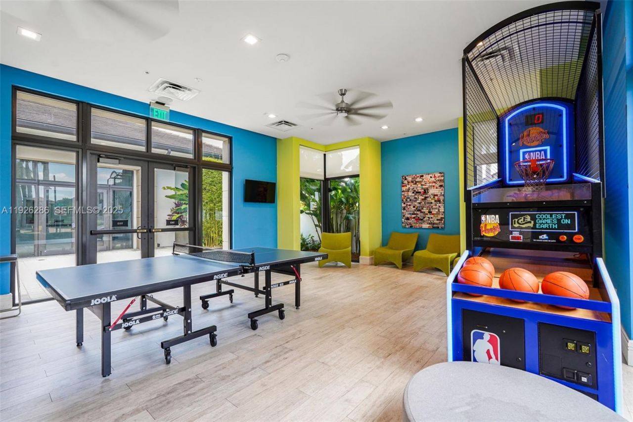 8301 NW 41st St, Unit B-102, Doral, FL 33166 Photo