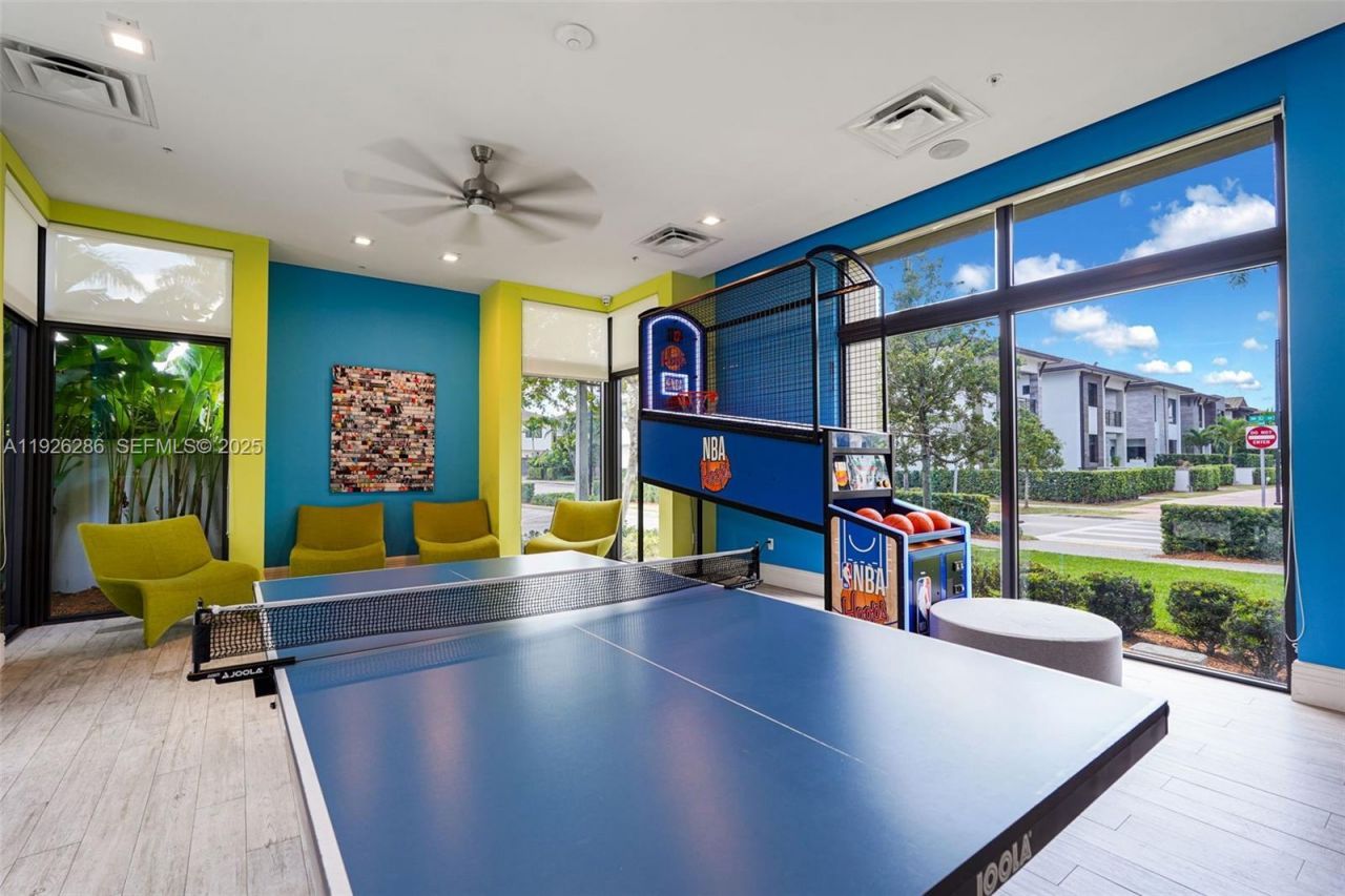 8301 NW 41st St, Unit B-102, Doral, FL 33166 Photo