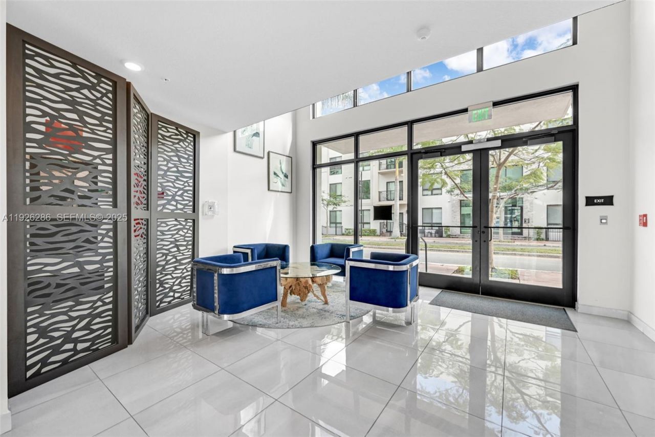 8301 NW 41st St, Unit B-102, Doral, FL 33166 Photo