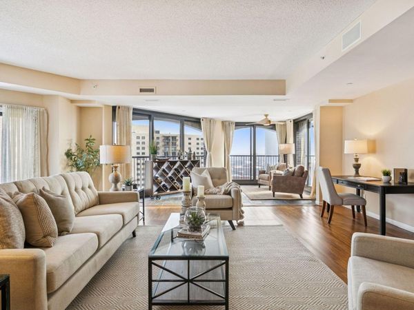 1235 Yale Place, Unit 1706, Minneapolis, MN 55403