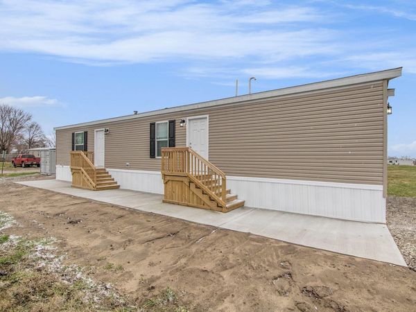 59733 Decatur Road, Unit 34, Cassopolis, MI 49031