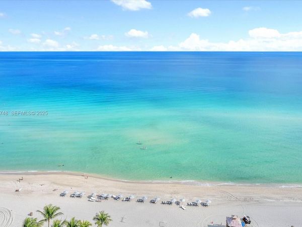 16901 Collins Ave, Unit 1802, Sunny Isles Beach, FL 33160