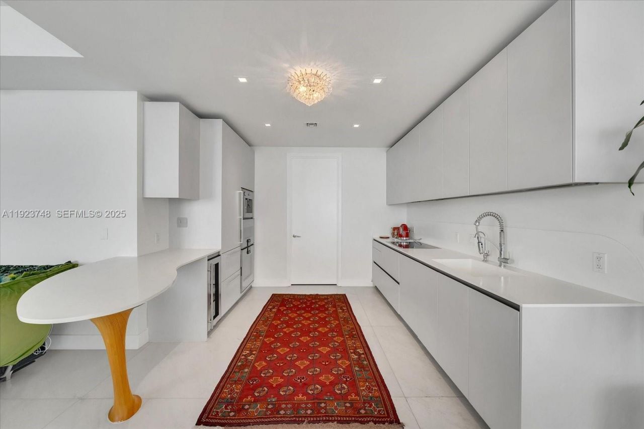 16901 Collins Ave, Unit 1802, Sunny Isles Beach, FL 33160 Photo