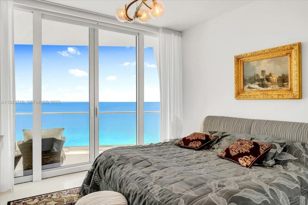 16901 Collins Ave, Unit 1802, Sunny Isles Beach, FL 33160 Photo