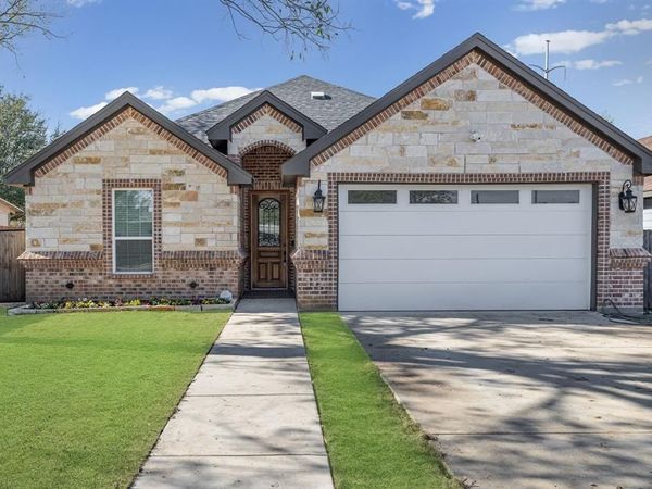1004 S Sargent Street, Fort Worth, TX 76105