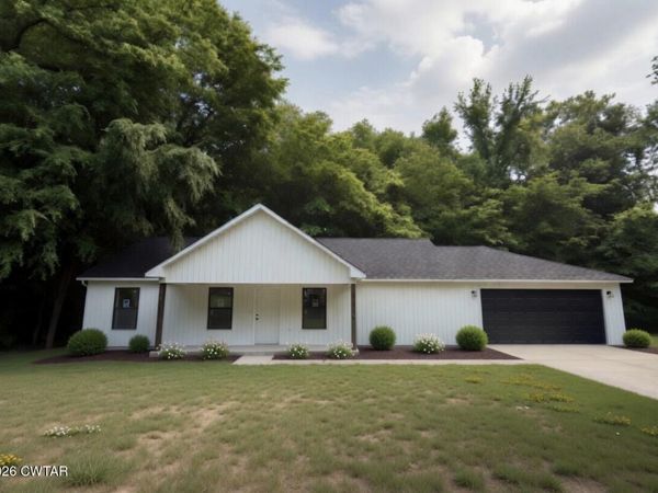 1110 Woodgate Drive, Humboldt, TN 38343