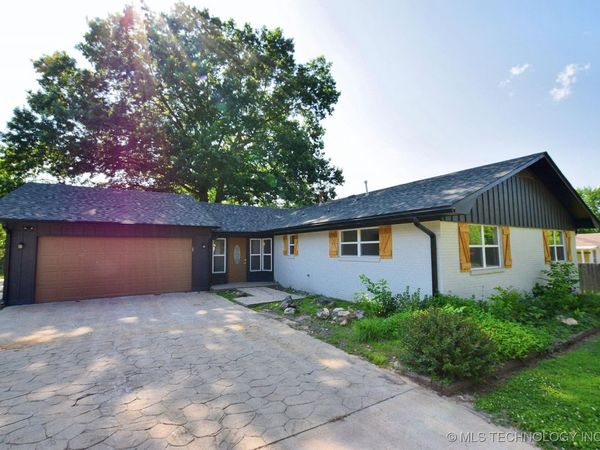 717 N Oklahoma Avenue, Tahlequah, OK 74464