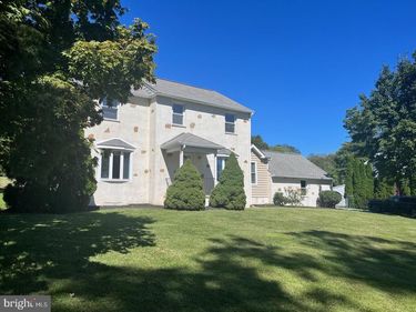 181 E CONESTOGA ROAD, DEVON, PA 19333