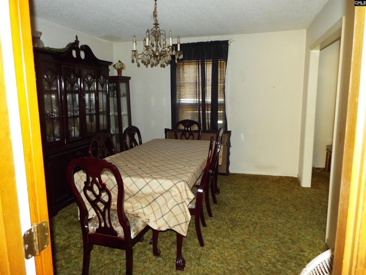 586 Beverly Hills Road Street Photo 17