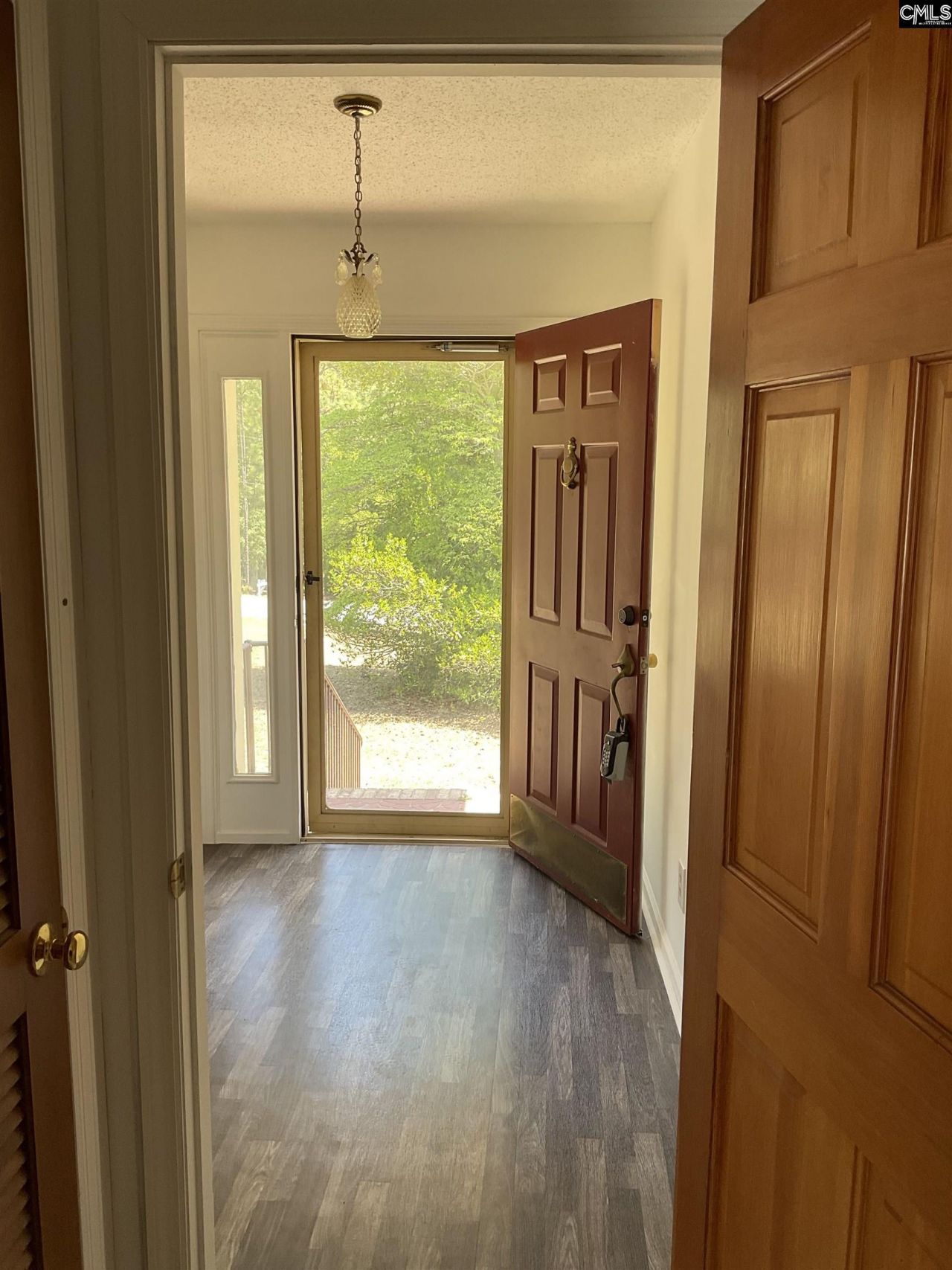 586 Beverly Hills Road Street Photo 31