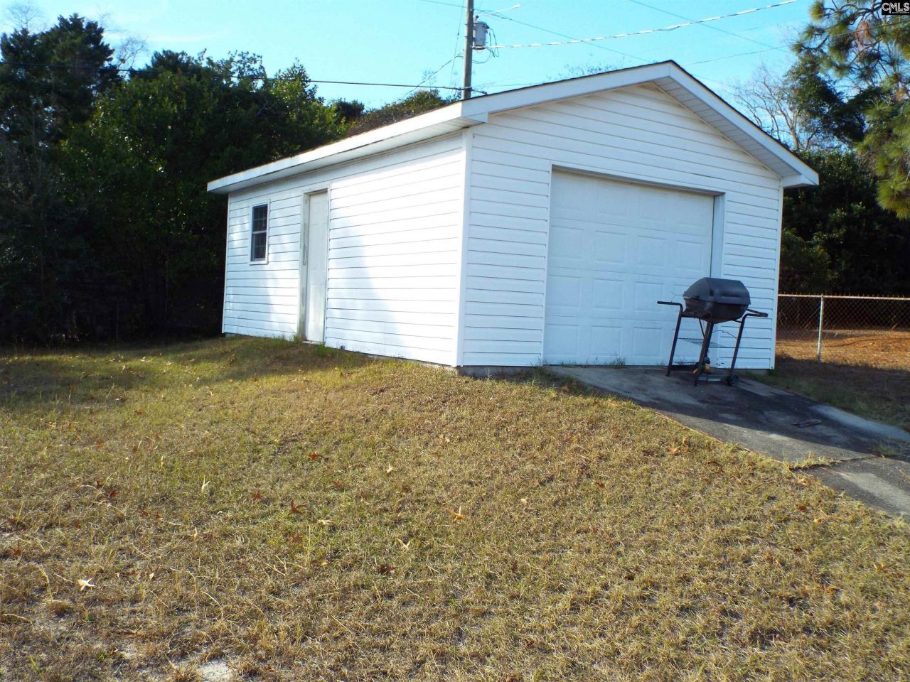 586 Beverly Hills Road Street Photo 4