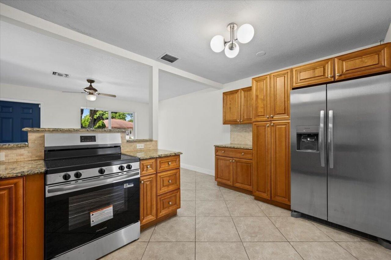 1414 S N Street, Lake Worth Beach, FL 33460 Photo