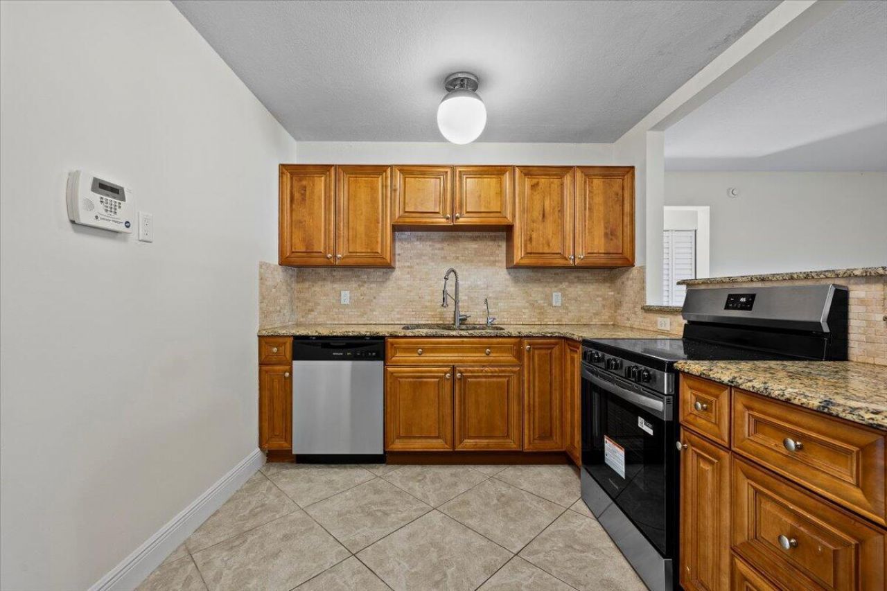 1414 S N Street, Lake Worth Beach, FL 33460 Photo