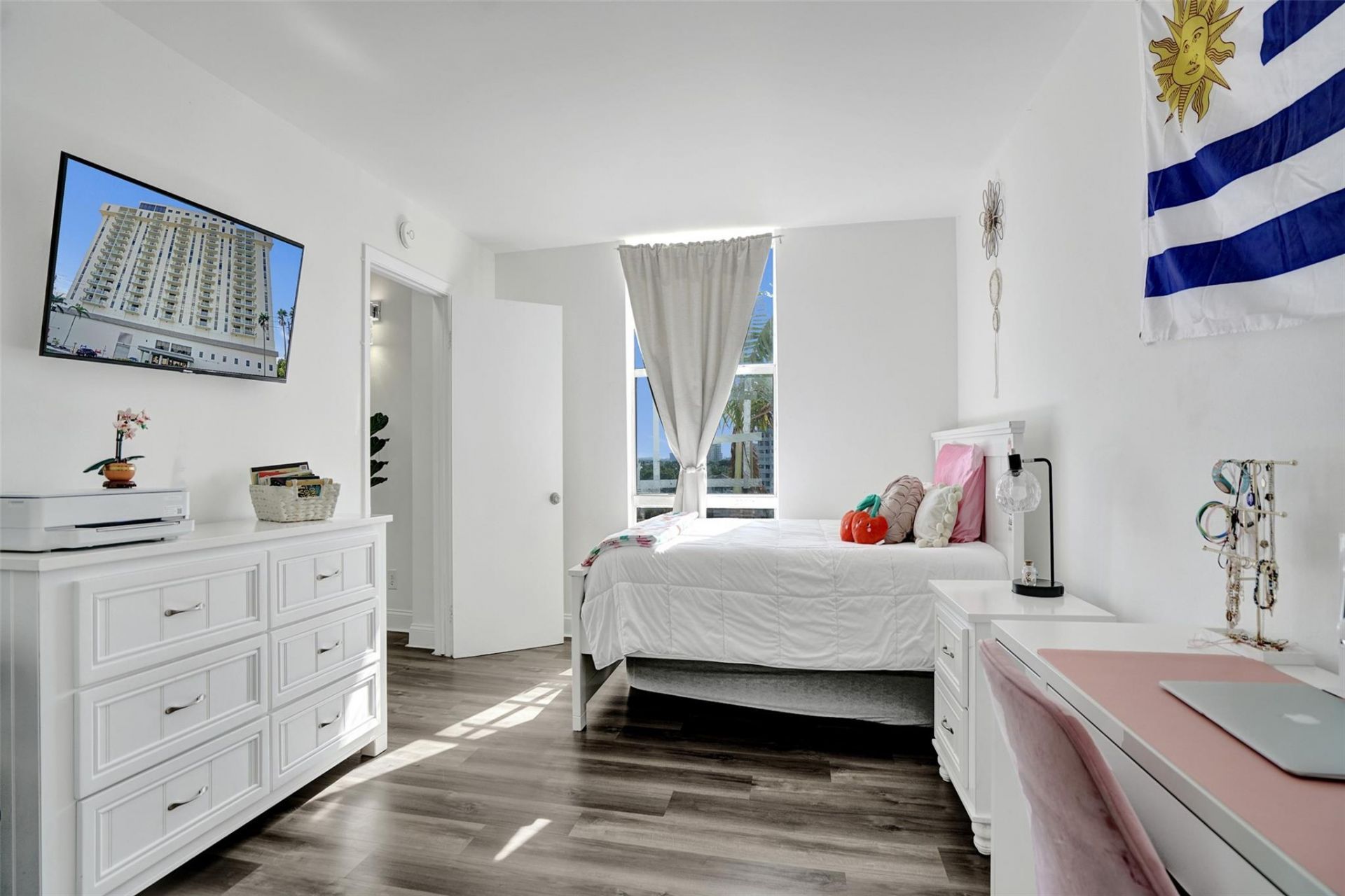 13499 Biscayne Boulevard, Unit 610, North Miami, FL 33181 Photo