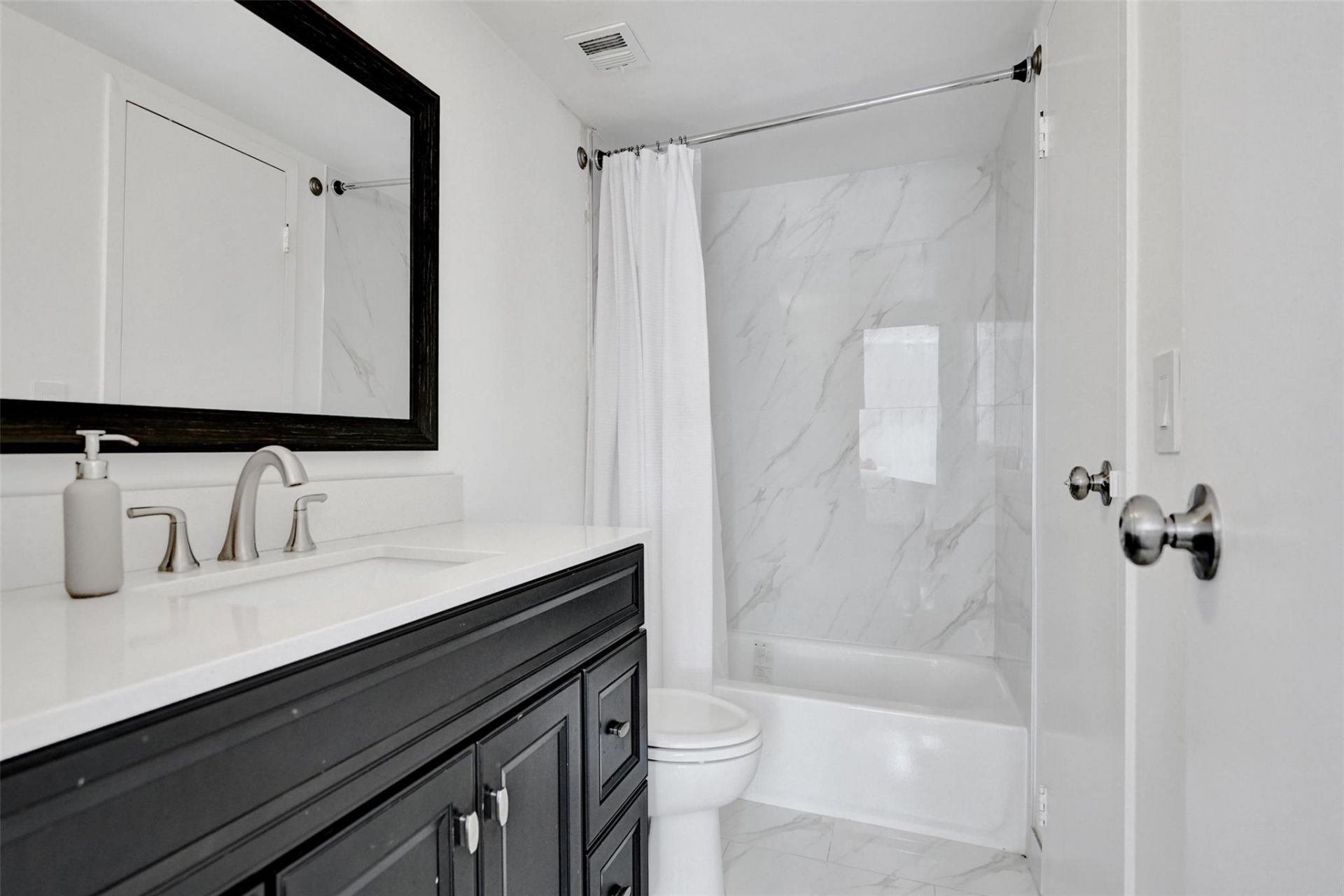 13499 Biscayne Boulevard, Unit 610, North Miami, FL 33181 Photo