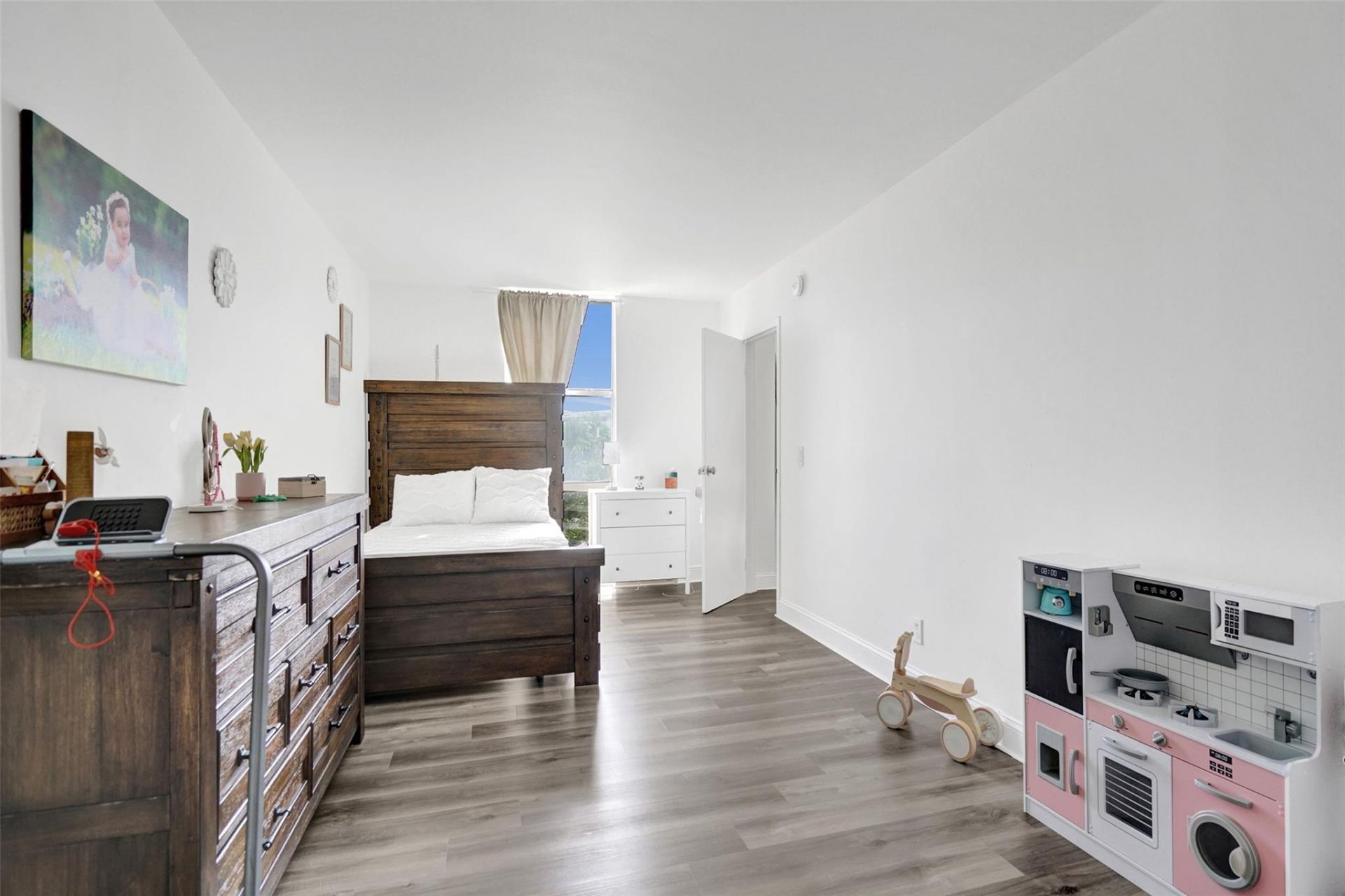 13499 Biscayne Boulevard, Unit 610, North Miami, FL 33181 Photo