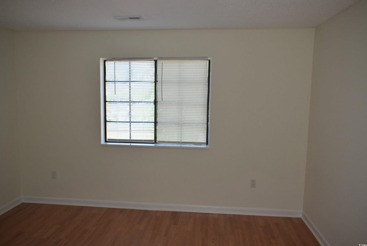 1208 Pinegrove Dr. Photo 17