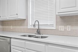 4212 Ravenwood Dr. photo 4