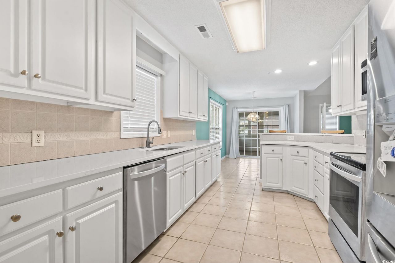 4212 Ravenwood Dr. Photo 4