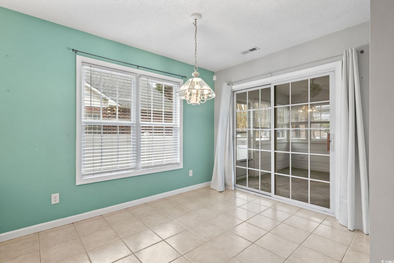 4212 Ravenwood Dr. Photo 8