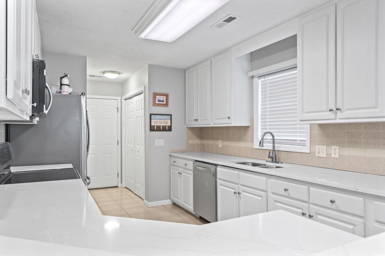 4212 Ravenwood Dr. Photo 9