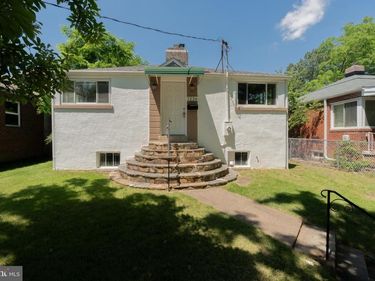 1226 N TAYLOR STREET, ARLINGTON, VA 22201