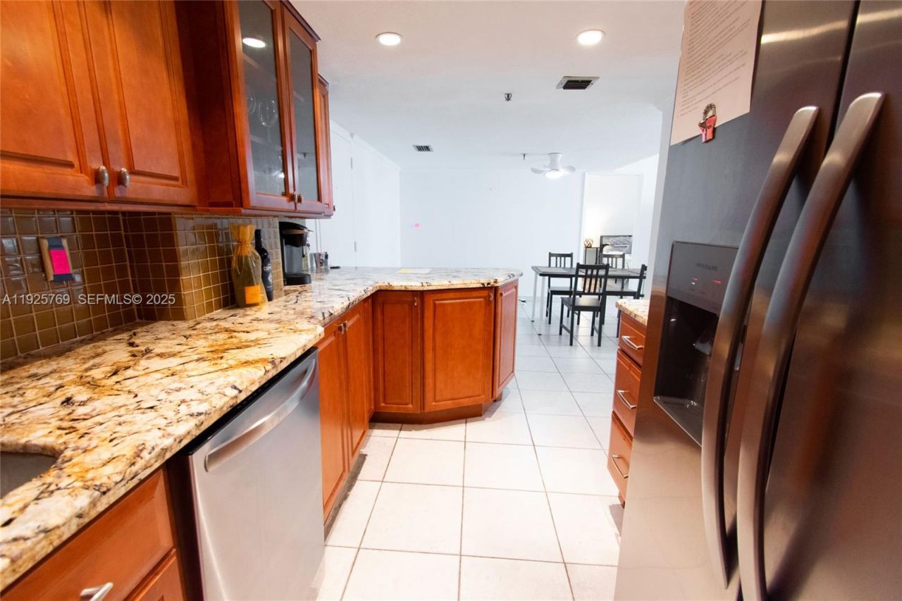 1621 Collins Ave, Unit 906, Miami Beach, FL 33139 Photo