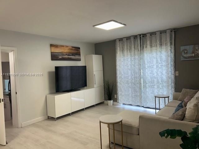 245 189th Ter, Sunny Isles Beach, FL 33160 Photo