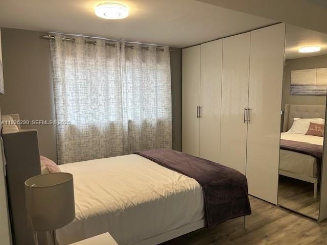 245 189th Ter, Sunny Isles Beach, FL 33160 Photo