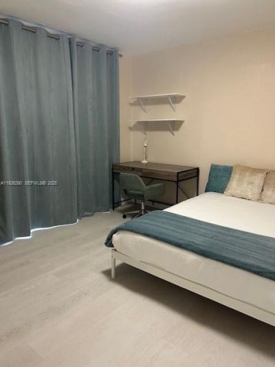 245 189th Ter, Sunny Isles Beach, FL 33160 Photo