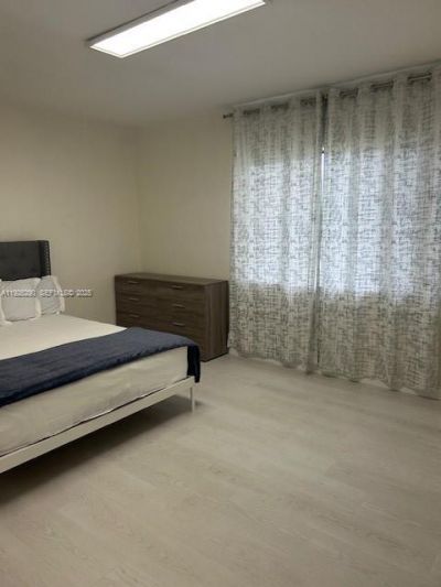 245 189th Ter, Sunny Isles Beach, FL 33160 Photo