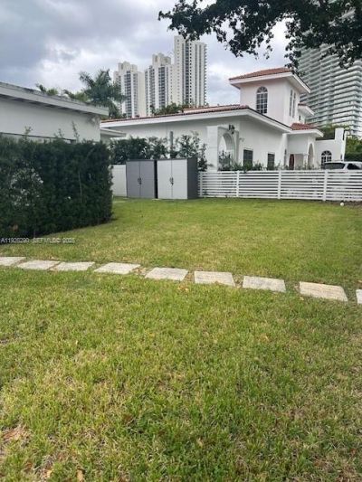 245 189th Ter, Sunny Isles Beach, FL 33160 Photo