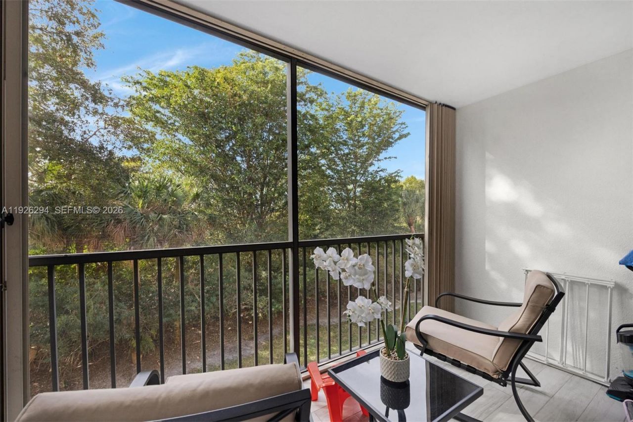 900 SW 142nd Ave, Unit 306L, Pembroke Pines, FL 33027 Photo