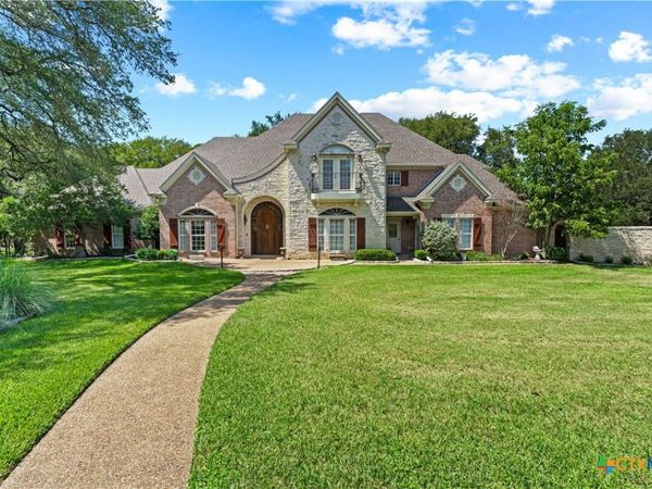 300 Salado Creek Place, Salado, TX 76571