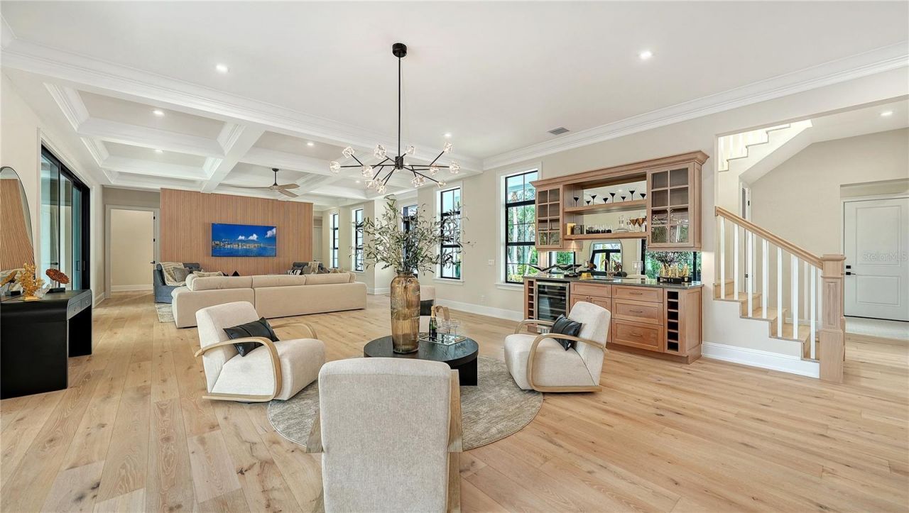 656 Tropical Circle, Sarasota, FL 34242 Photo