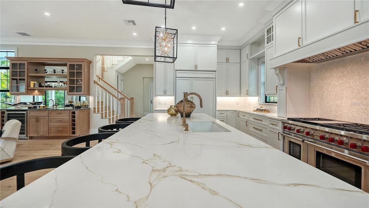 656 Tropical Circle, Sarasota, FL 34242 Photo