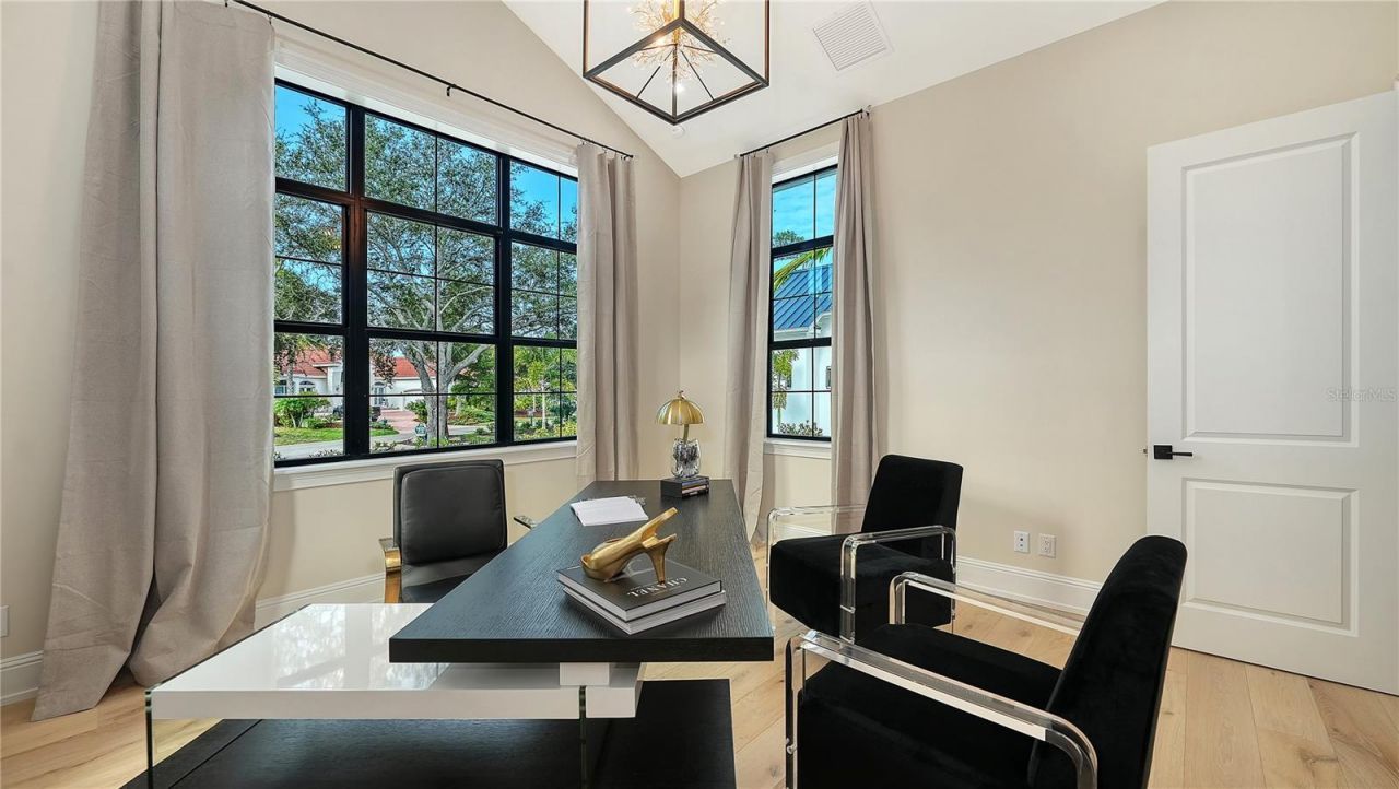 656 Tropical Circle, Sarasota, FL 34242 Photo