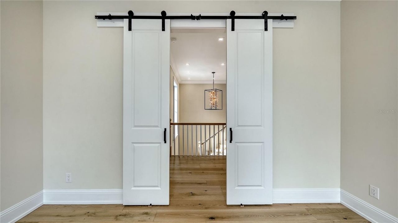 656 Tropical Circle, Sarasota, FL 34242 Photo