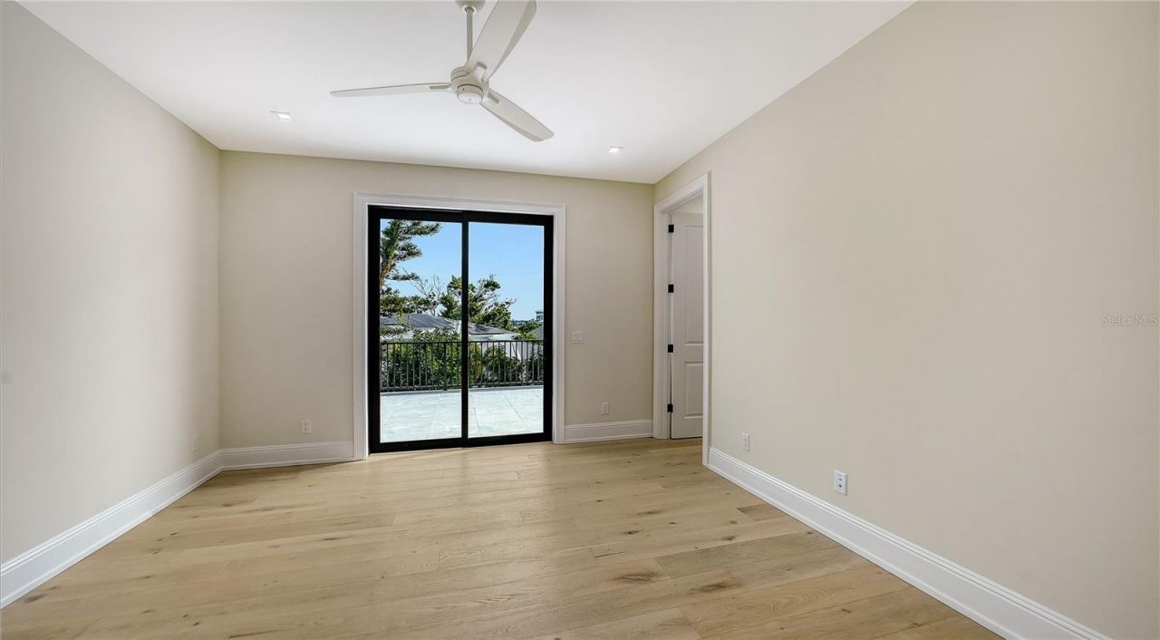 656 Tropical Circle, Sarasota, FL 34242 Photo