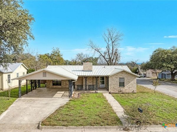501 N Ridge Street, Lampasas, TX 76550