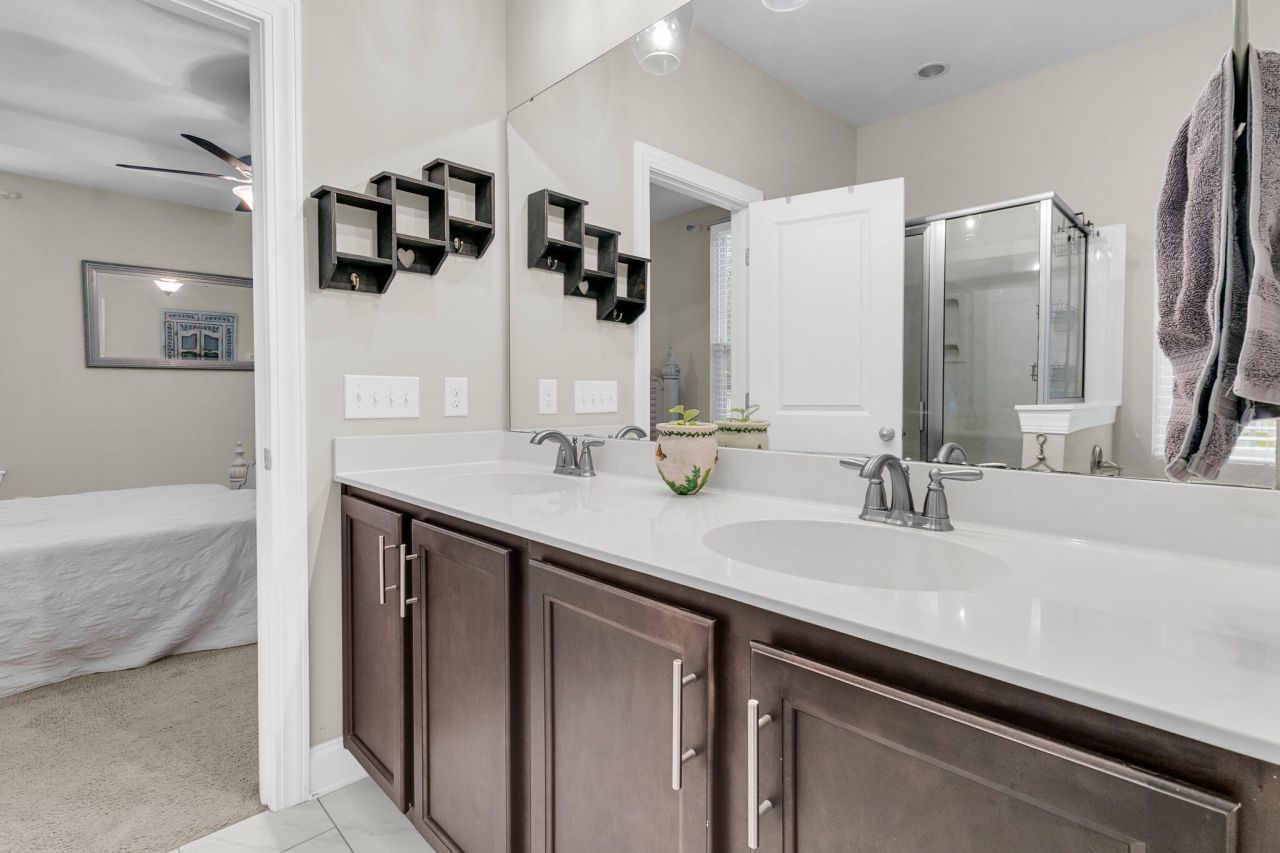 2861 Hagerman Street Photo 18