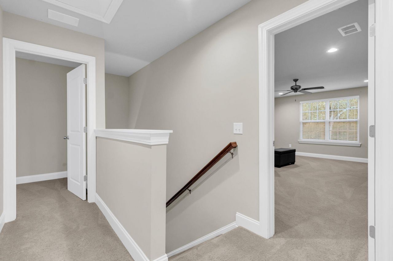 2861 Hagerman Street Photo 19