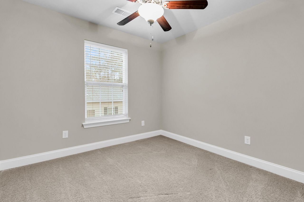 2861 Hagerman Street Photo 23