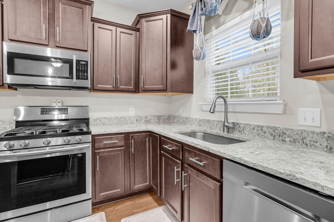 2861 Hagerman Street Photo 35