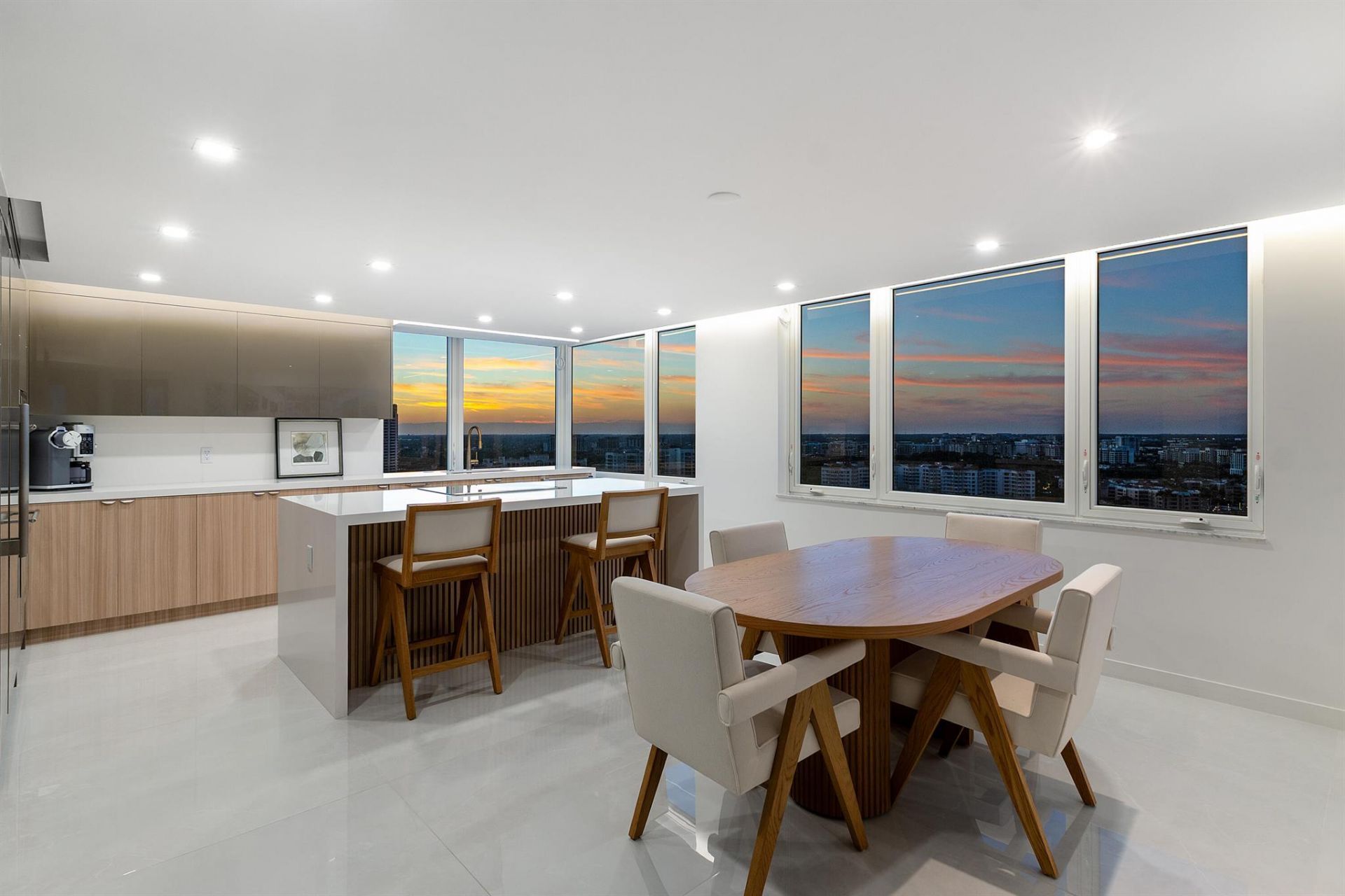 550 S S Ocean Boulevard, Unit 2207, Boca Raton, FL 33432 Photo