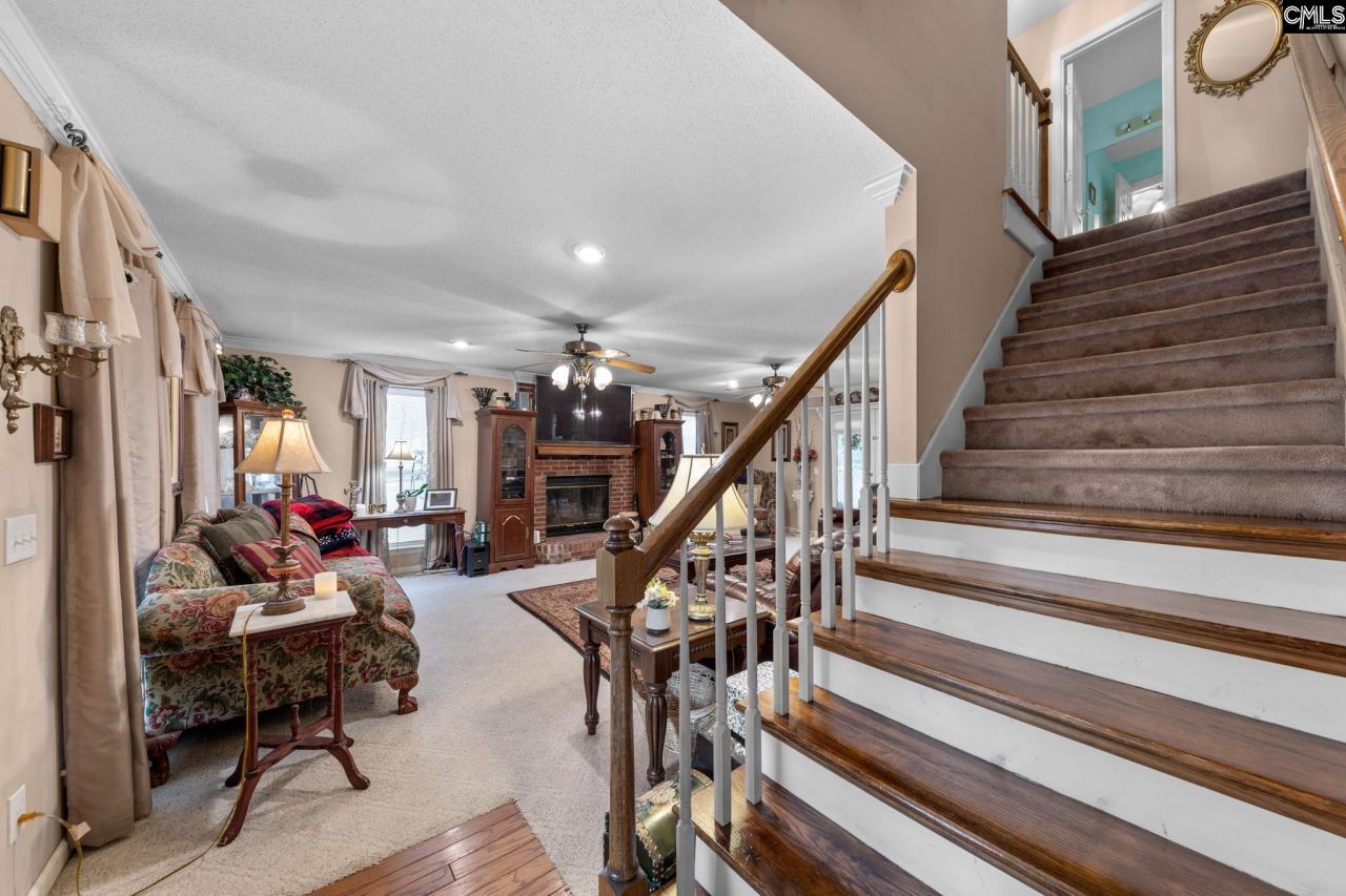 615 Juniper Springs Road Photo 4