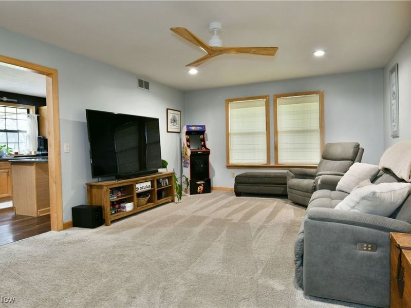 695 Carson Salt Springs Road, Warren, OH 44481 Photo 13