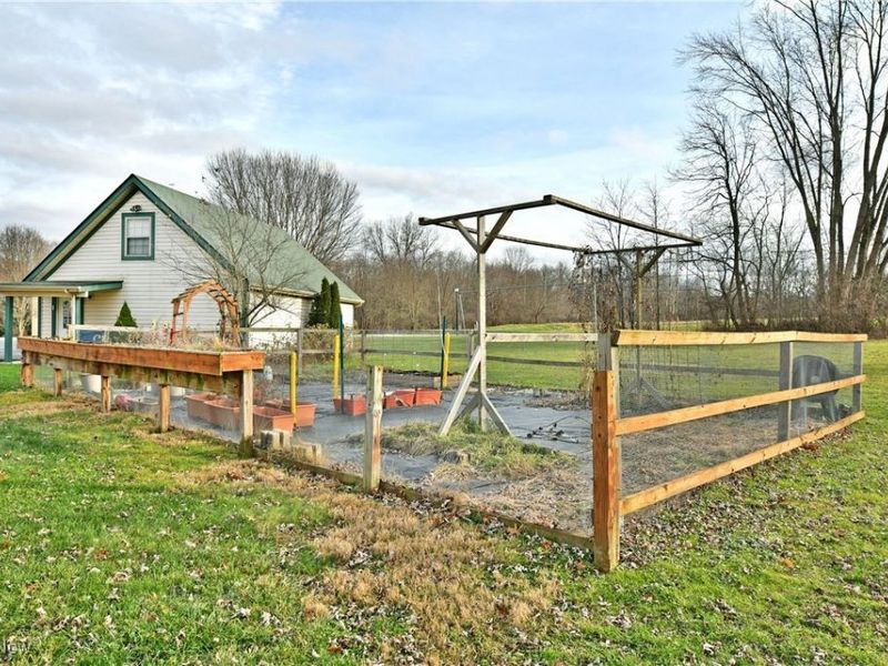 695 Carson Salt Springs Road, Warren, OH 44481 Photo 7